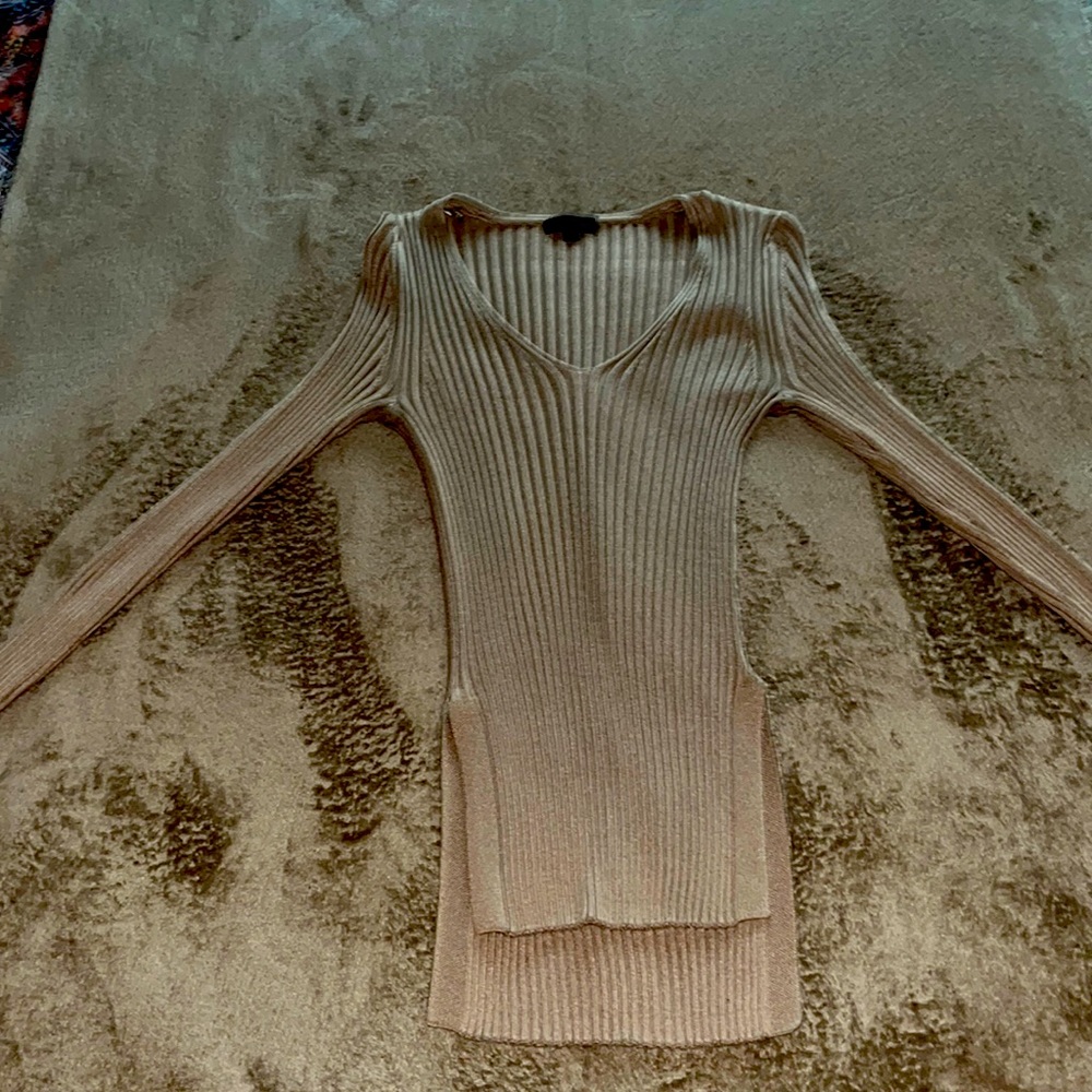 Stretchy v- neck long sleeve sweater, light weight